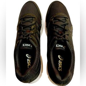 Asics Black Sneakers with Cushioned Midsole and Mesh Upper